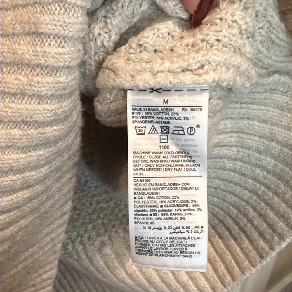Old Navy Men's Cream Buttoned Turtleneck Sweater - Picture 4 of 5